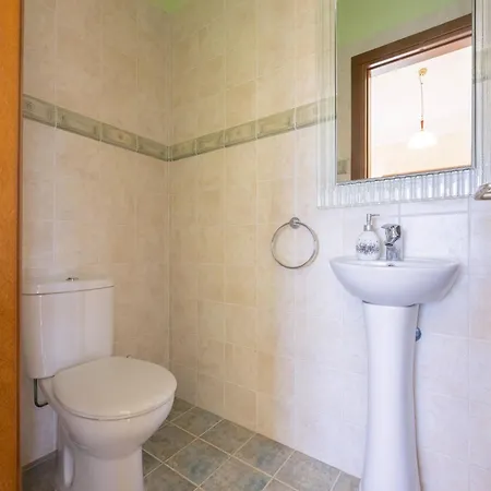 Villa Kambos Ena Polis