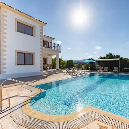 Kambos Ena Villa *